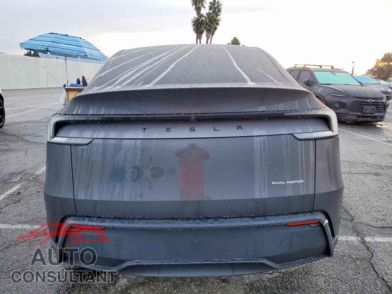 TESLA MODEL Y 2026 - 7SAYGDEEXTF408914