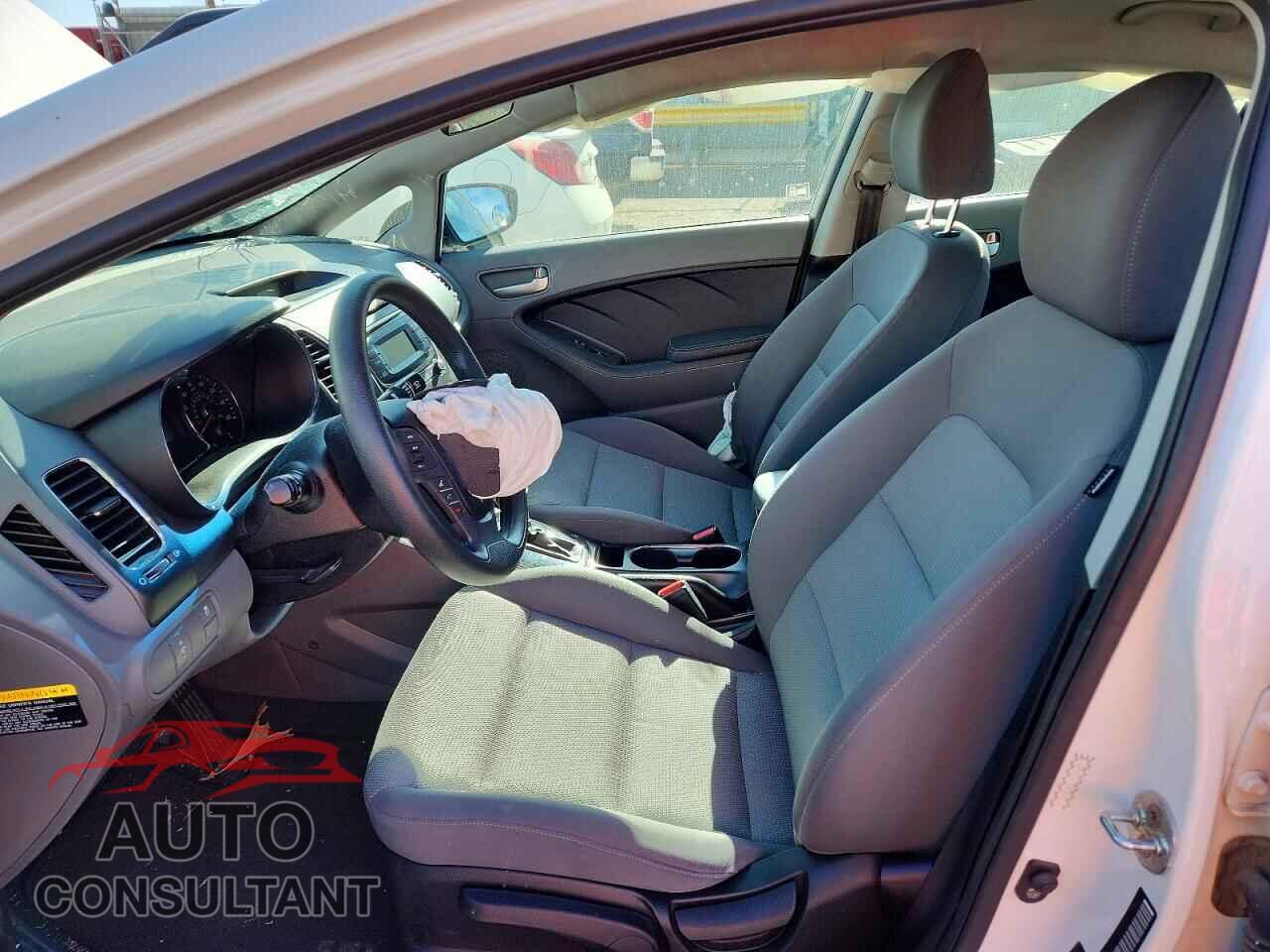 KIA FORTE 2017 - 3KPFK4A71HE050318