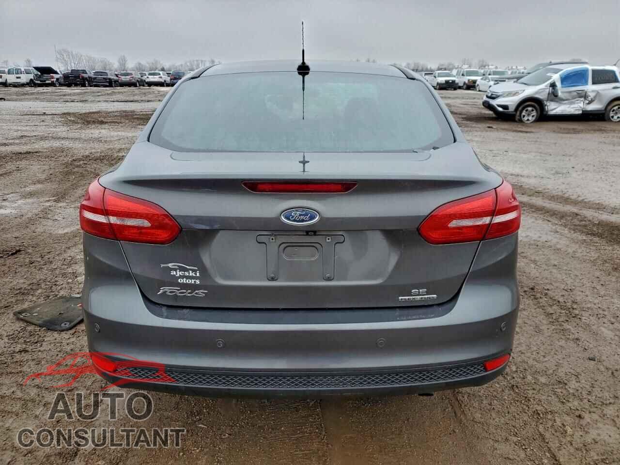 FORD FOCUS 2015 - 1FADP3F2XFL274567
