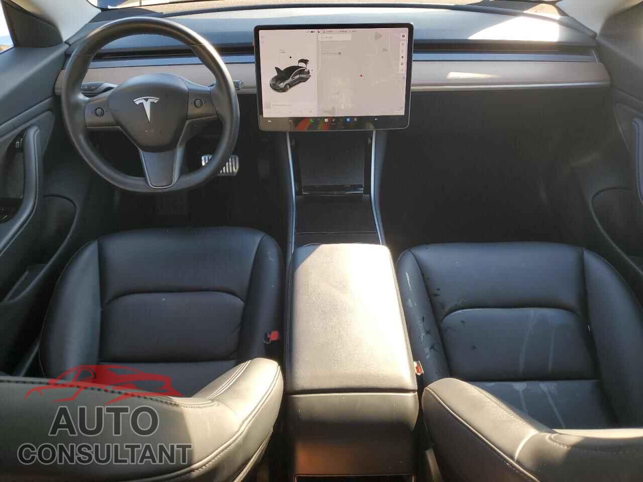 TESLA MODEL 3 2018 - 5YJ3E1EB4JF090819