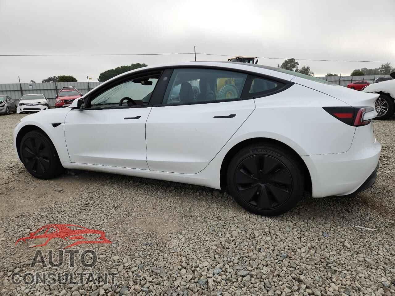 TESLA MODEL 3 2024 - 5YJ3E1EA3RF842755
