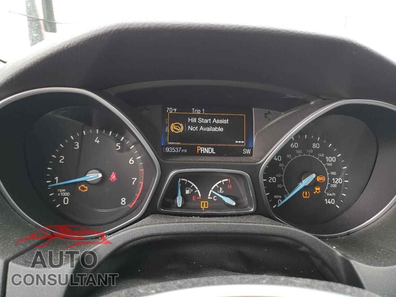 FORD FOCUS 2017 - 1FADP3F20HL330938