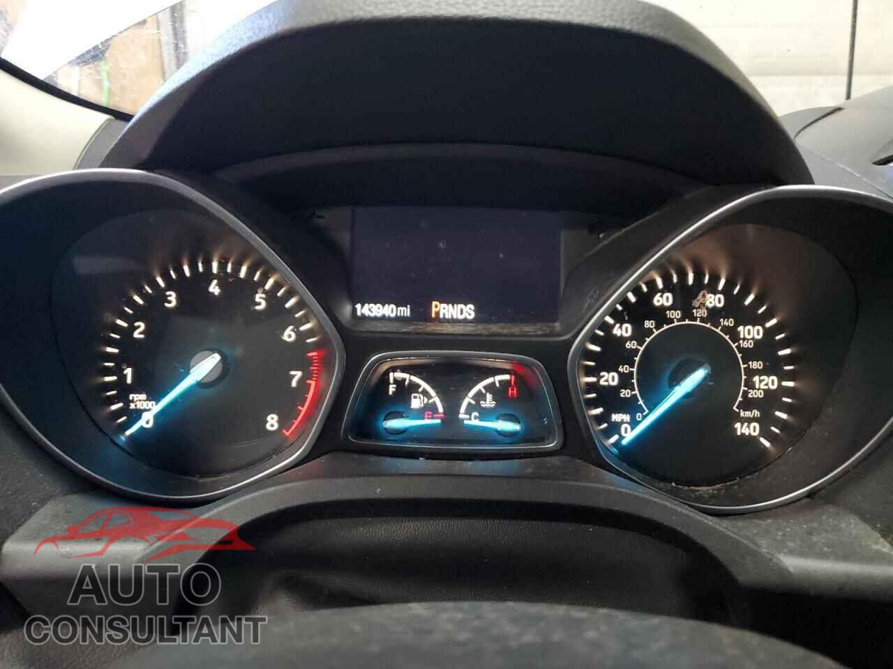 FORD ESCAPE 2017 - 1FMCU9J90HUB65341