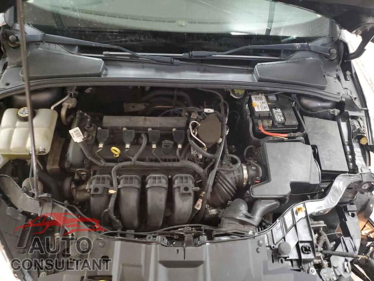 FORD FOCUS 2015 - 1FADP3F25FL249530