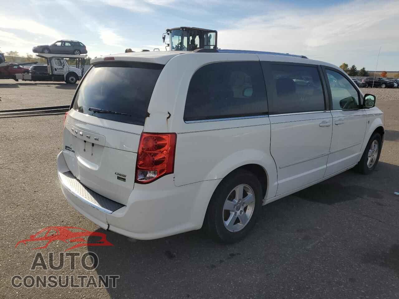 DODGE CARAVAN 2011 - 2D4RN5DG8BR657010