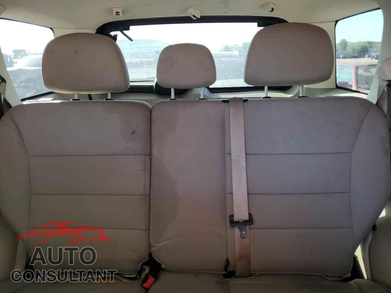FORD ESCAPE 2011 - 1FMCU0D74BKB59776