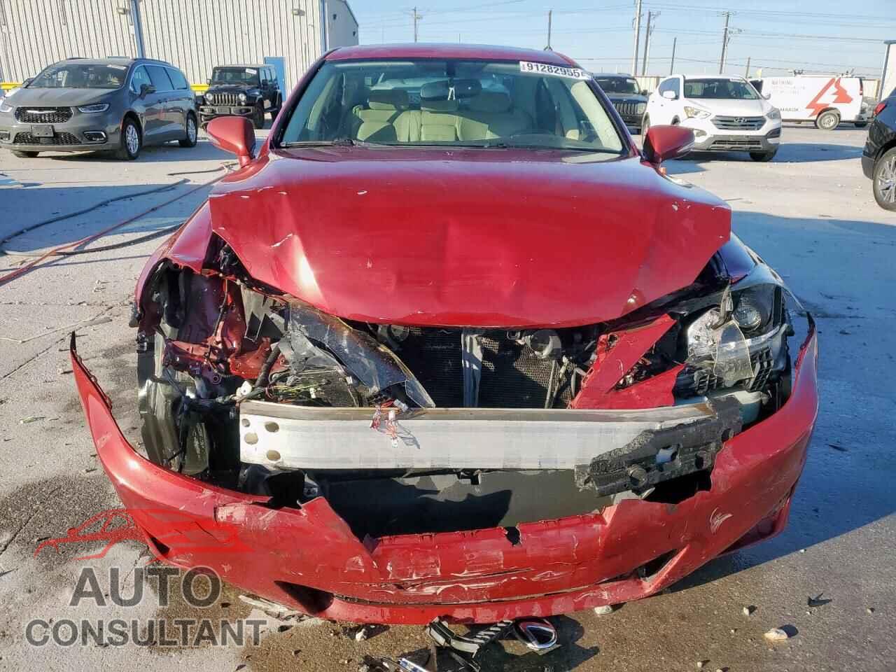 LEXUS IS 2011 - JTHBF5C25B5153057