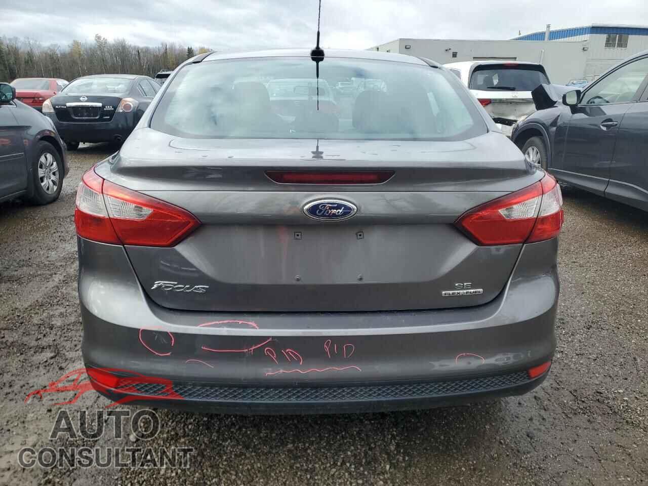 FORD FOCUS 2014 - 1FADP3F29EL352044
