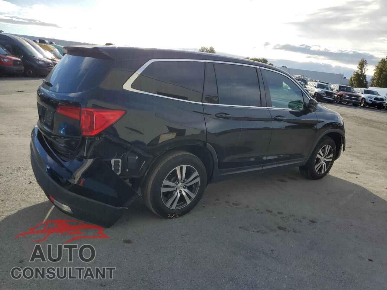 HONDA PILOT 2017 - 5FNYF5H51HB010810