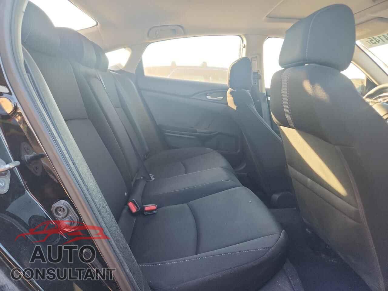 HONDA CIVIC 2018 - 19XFC2F77JE019042