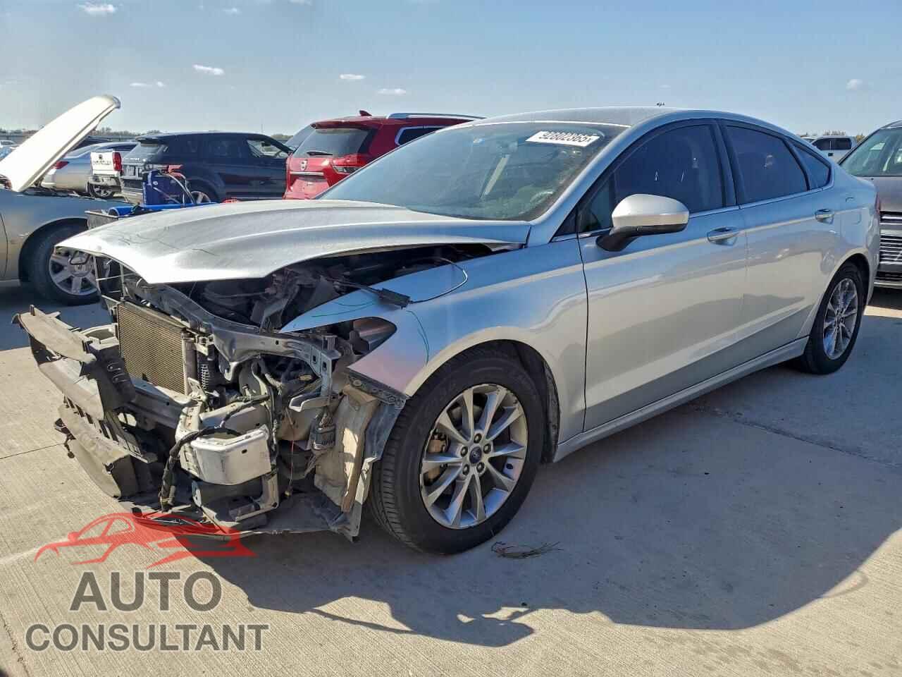 FORD FUSION 2017 - 3FA6P0H77HR109743