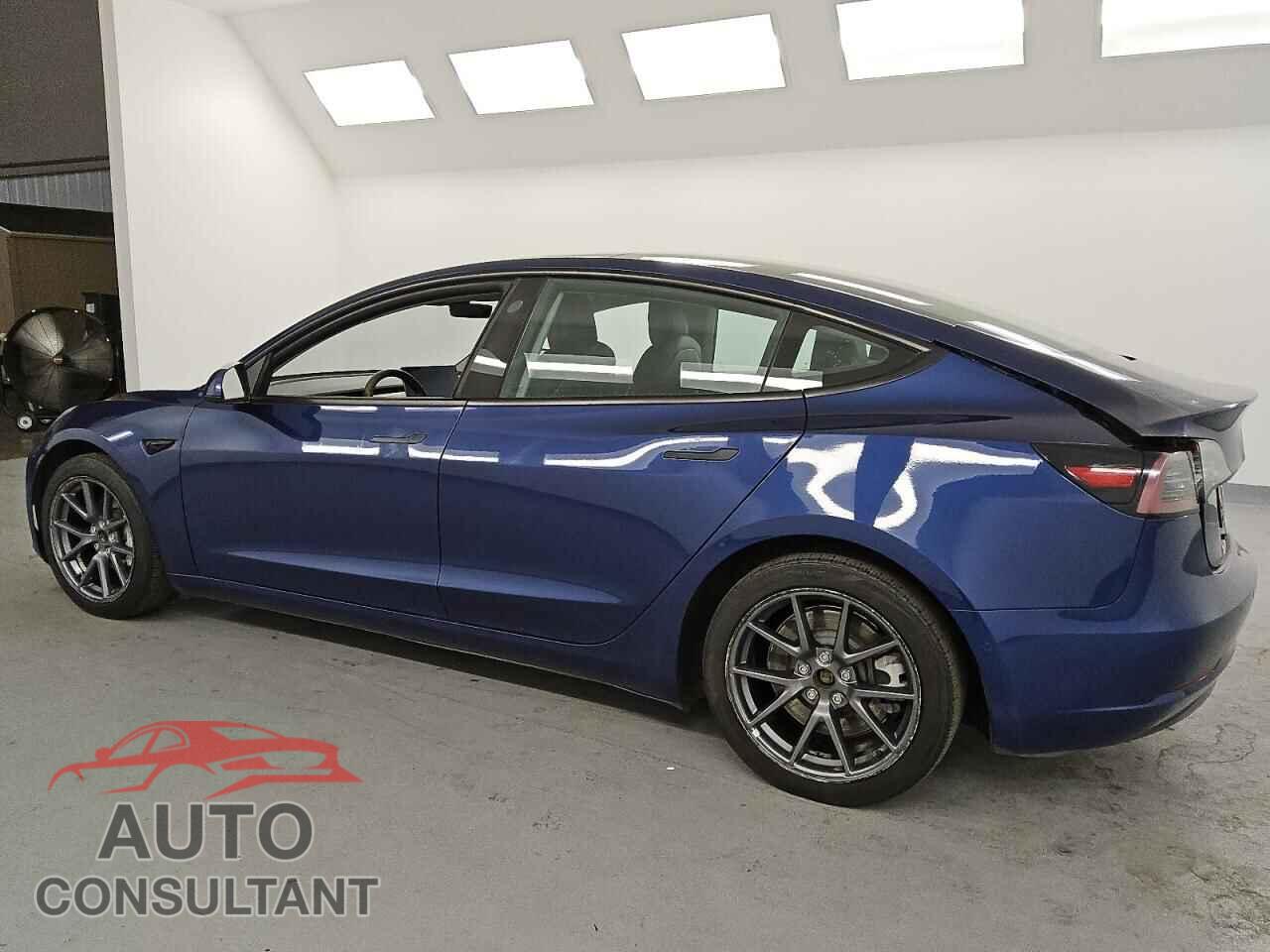 TESLA MODEL 3 2022 - 5YJ3E1EA8NF211087