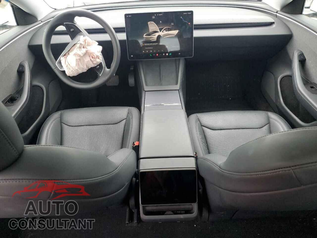 TESLA MODEL 3 2024 - 5YJ3E1EA2RF858395
