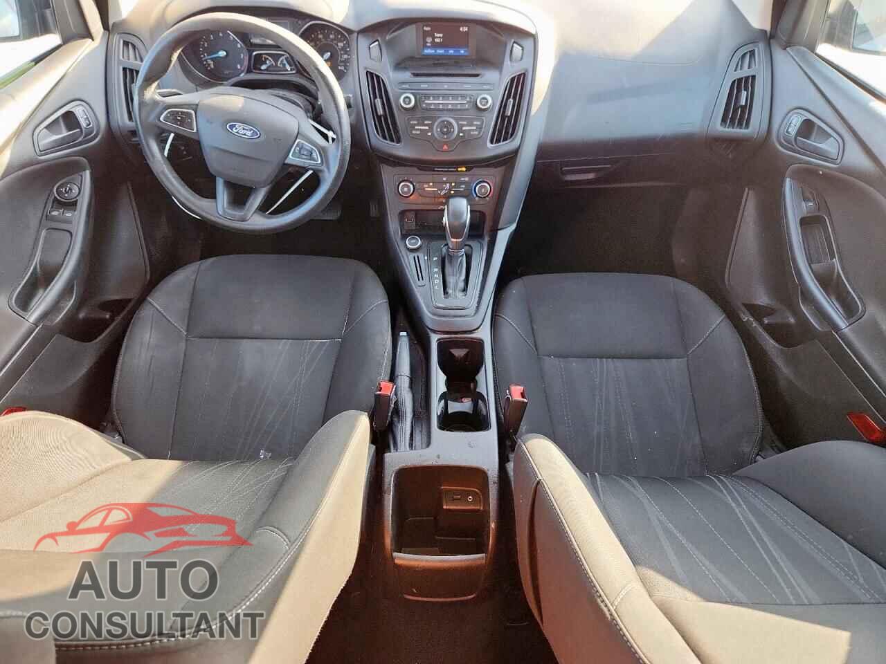 FORD FOCUS 2016 - 1FADP3E24GL306853