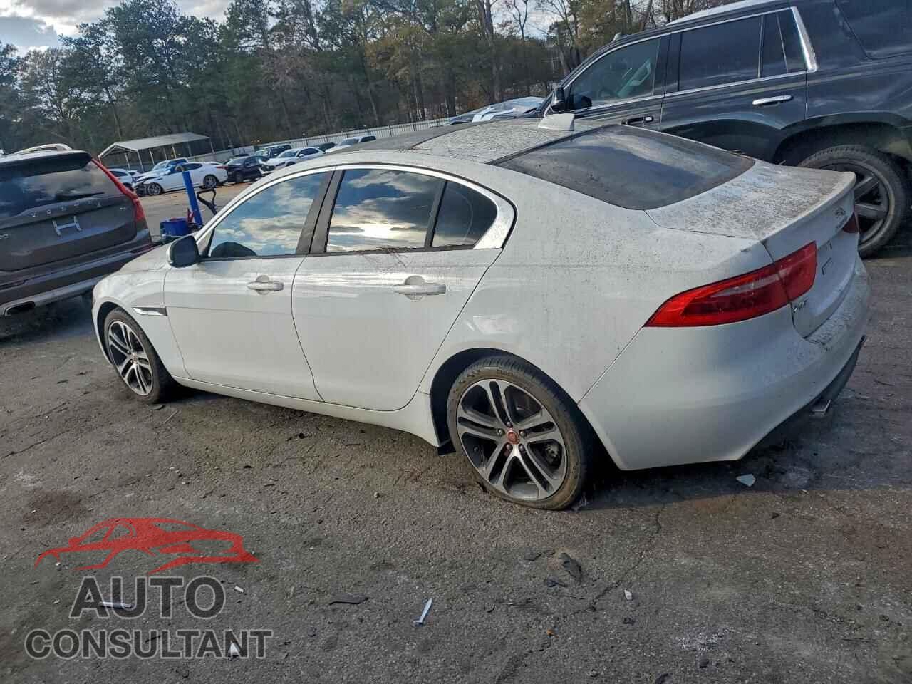 JAGUAR XE 2017 - SAJAD4BV0HA976196