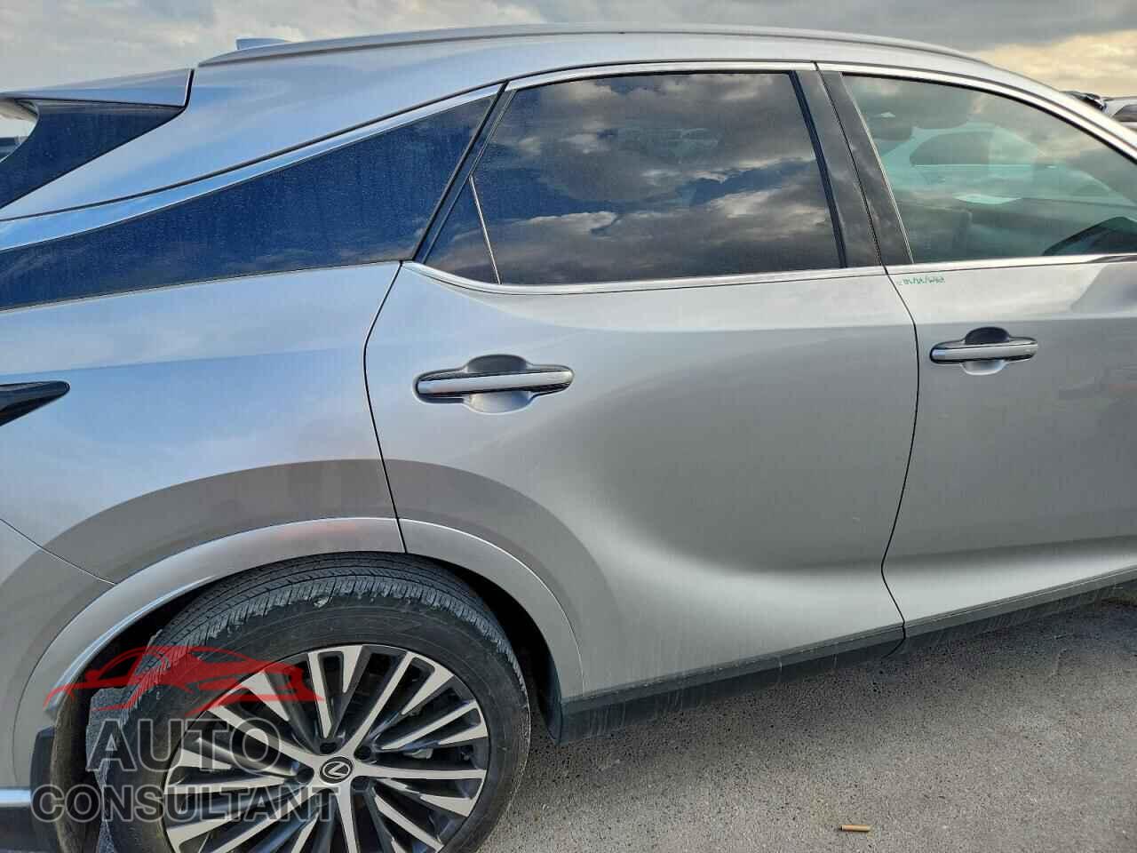 LEXUS RX350 2023 - 2T2BAMBA7PC009731