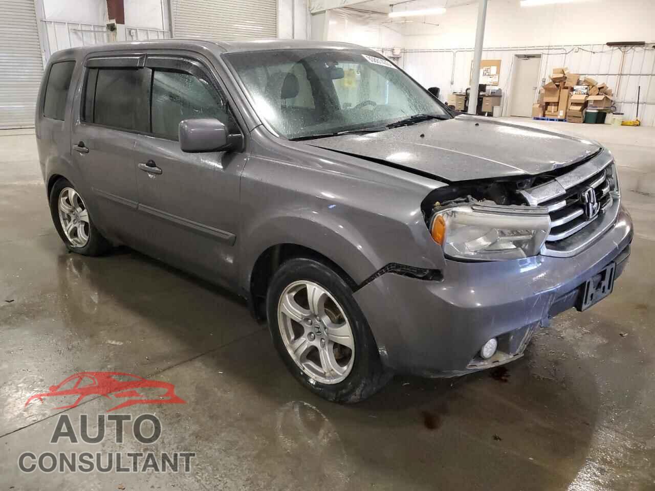 HONDA PILOT 2015 - 5FNYF4H52FB064589