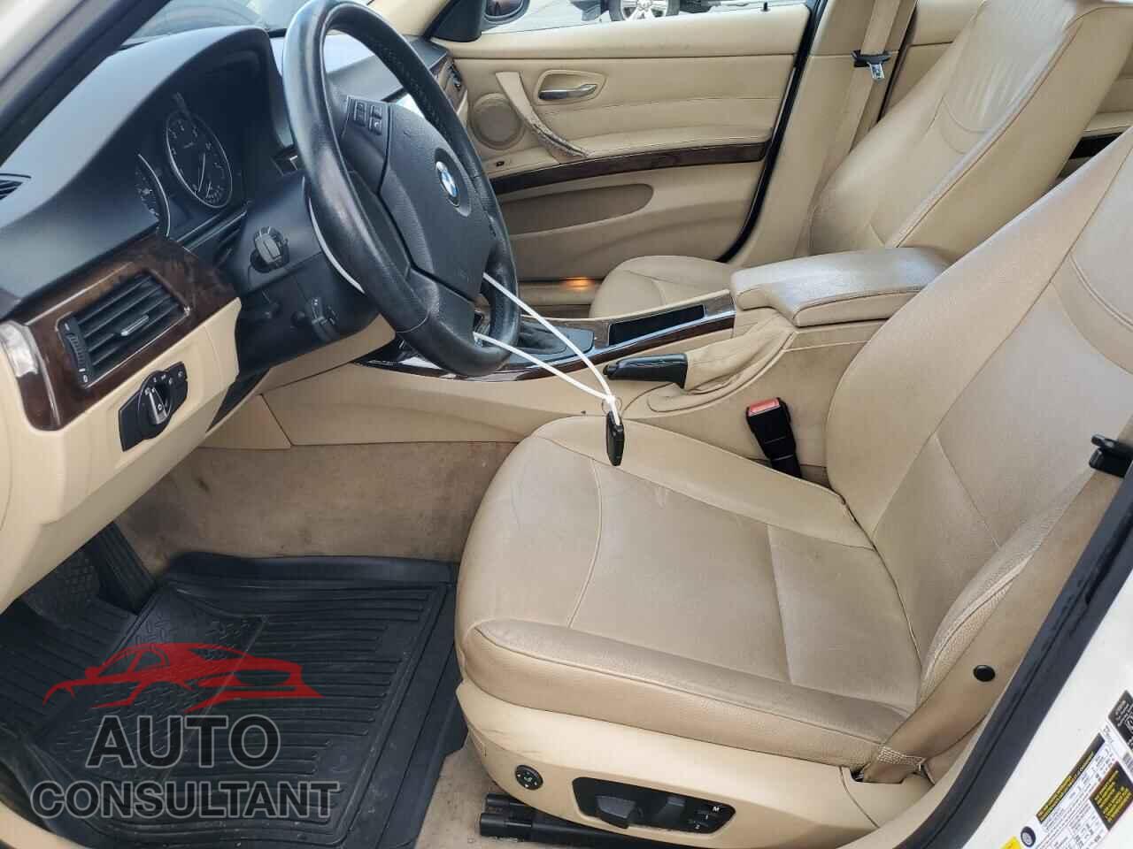 BMW 3 SERIES 2011 - WBAPH5G58BNM74089