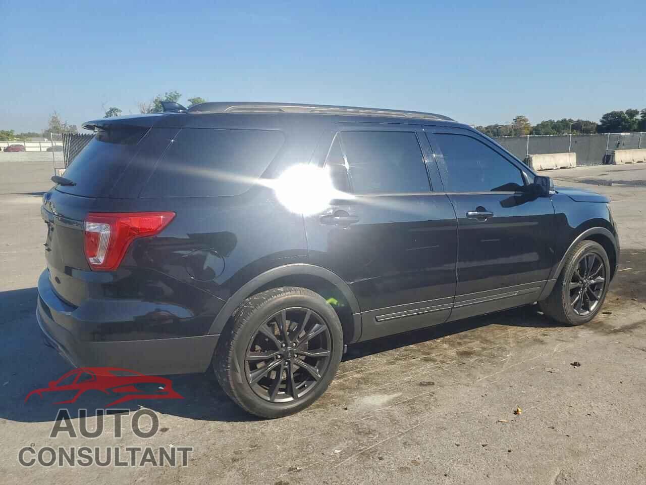 FORD EXPLORER 2017 - 1FM5K7D86HGA41045