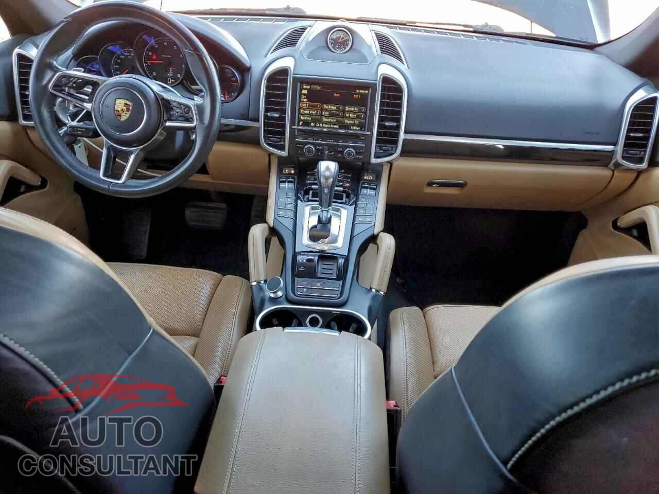 PORSCHE CAYENNE 2016 - WP1AA2A25GLA11015