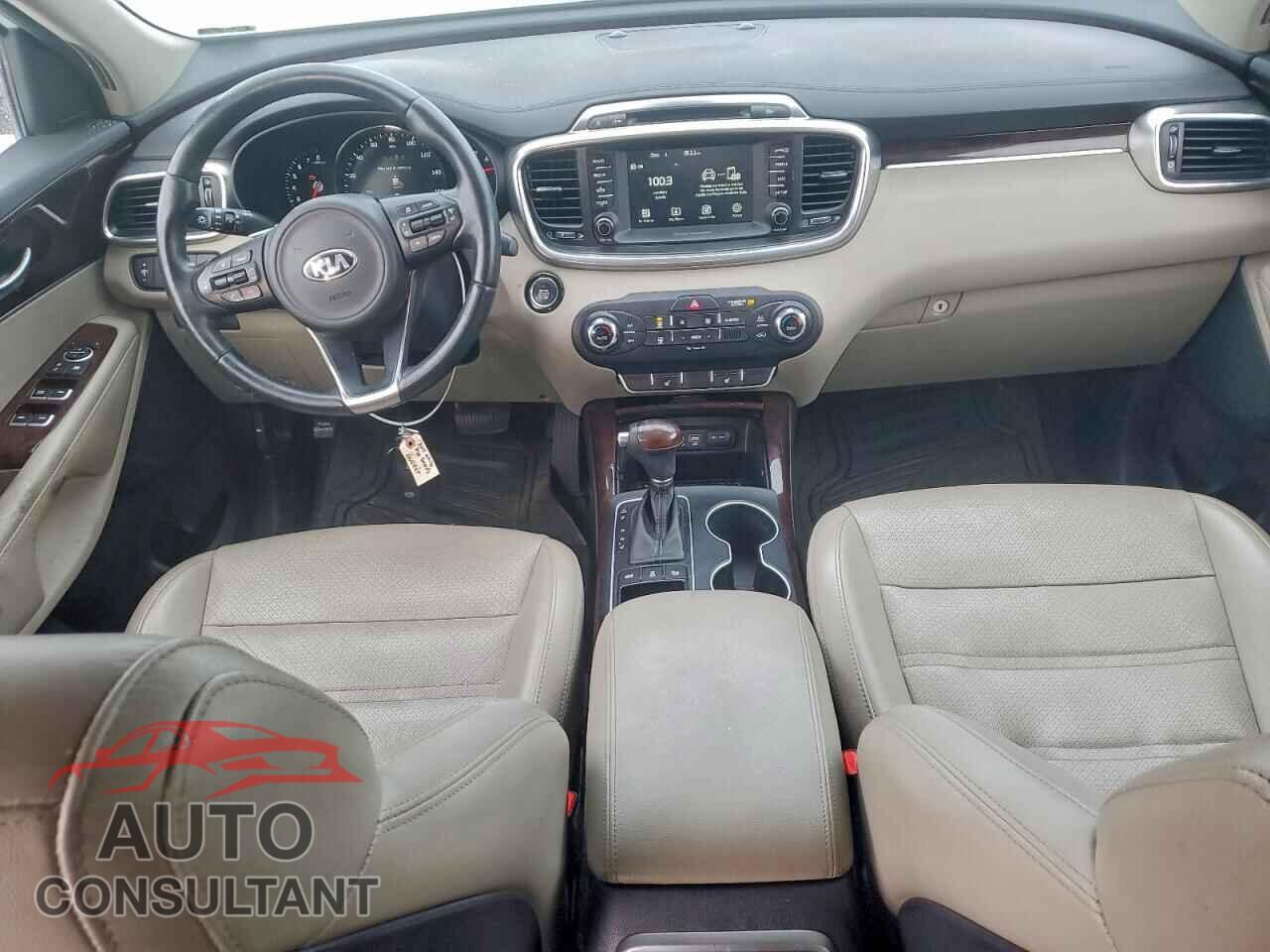 KIA SORENTO 2017 - 5XYPHDA55HG270095
