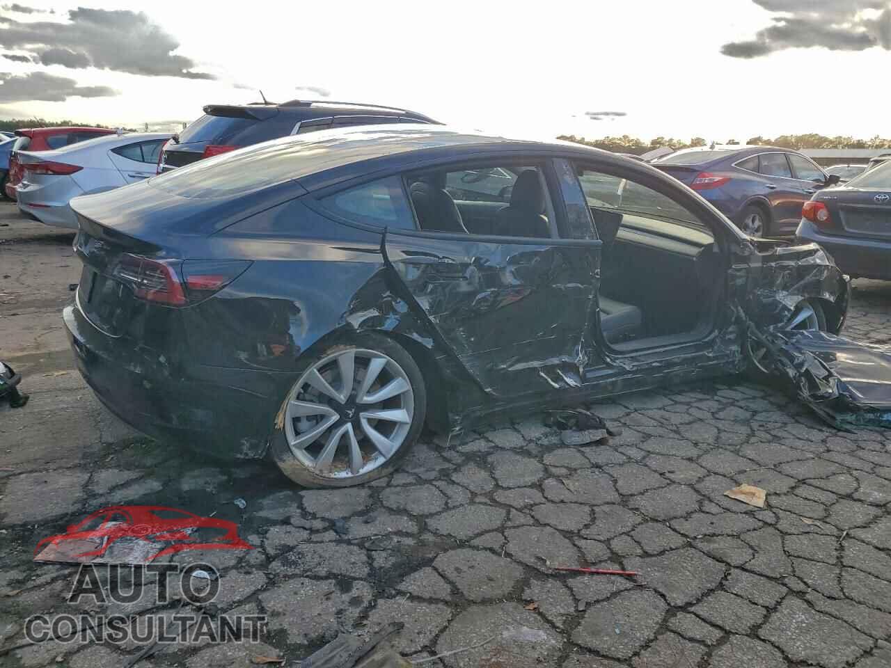 TESLA MODEL 3 2021 - 5YJ3E1EA2MF918572