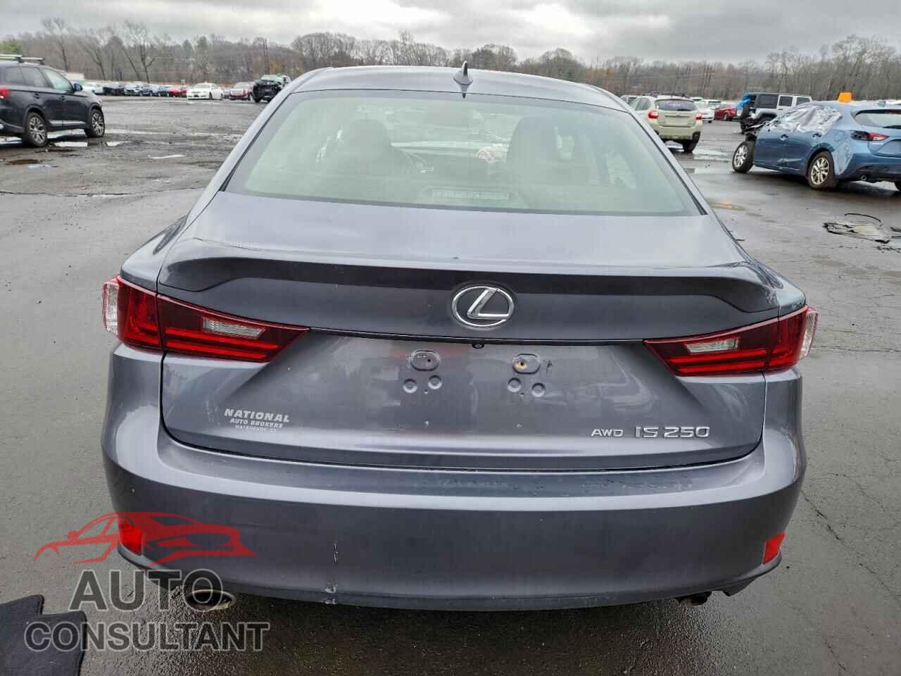 LEXUS IS 2015 - JTHCF1D23F5017298
