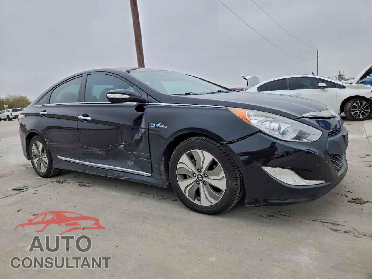 HYUNDAI SONATA 2013 - KMHEC4A45DA091820