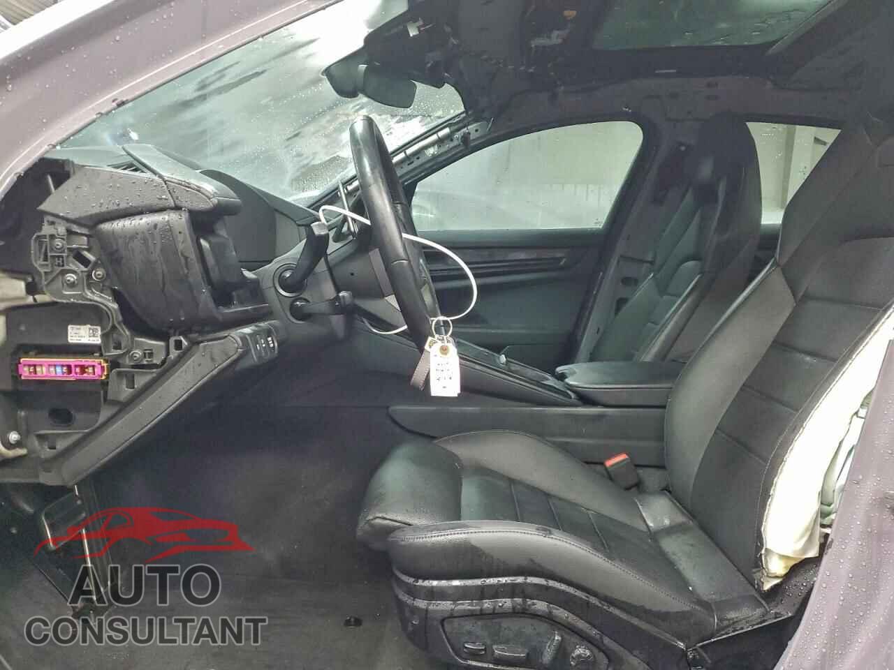 PORSCHE PANAMERA 2024 - WP0AA2YA5RL005281