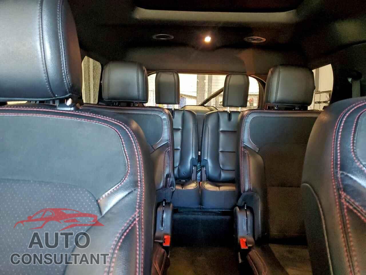 FORD EXPLORER 2018 - 1FM5K7DH8JGB26099