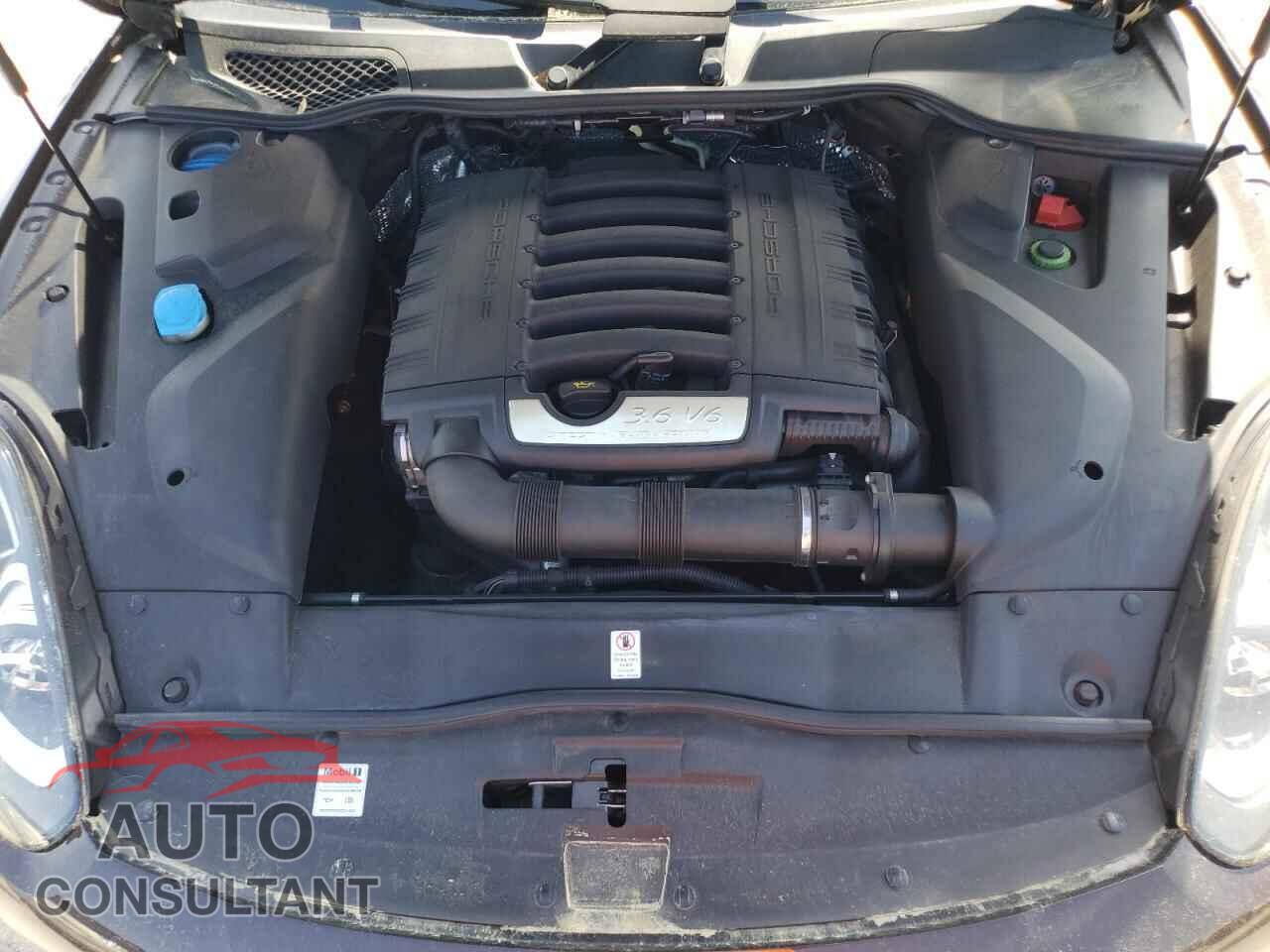 PORSCHE CAYENNE 2018 - WP1AA2A2XJKA01688