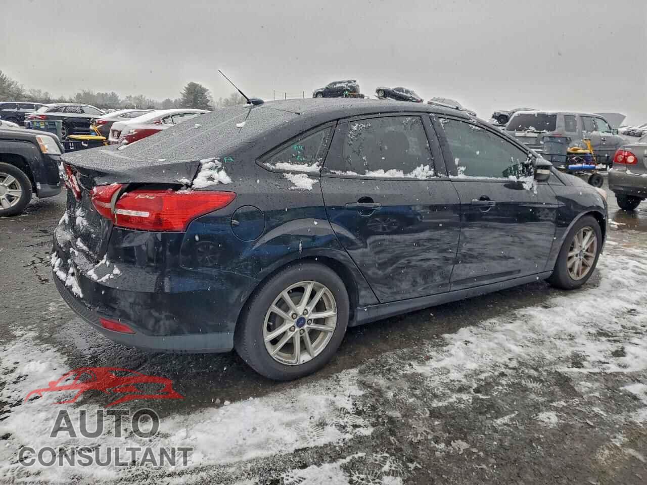 FORD FOCUS 2017 - 1FADP3F27HL234157