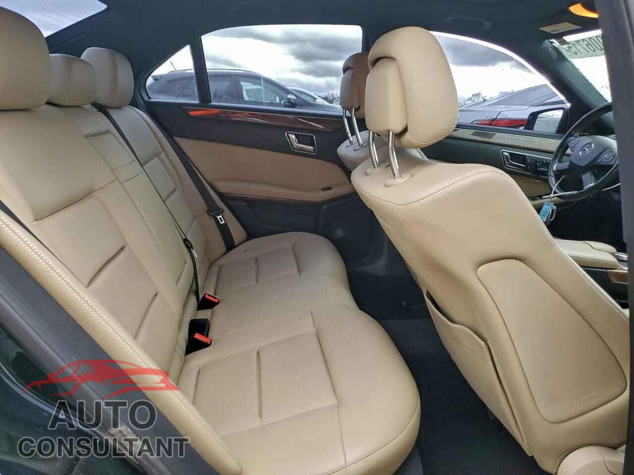 MERCEDES-BENZ E-CLASS 2011 - WDDHF5GB4BA369842