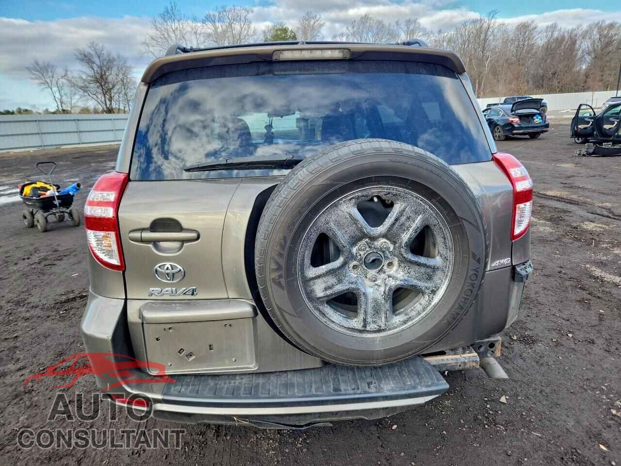 TOYOTA RAV4 2012 - 2T3BF4DV5CW215720