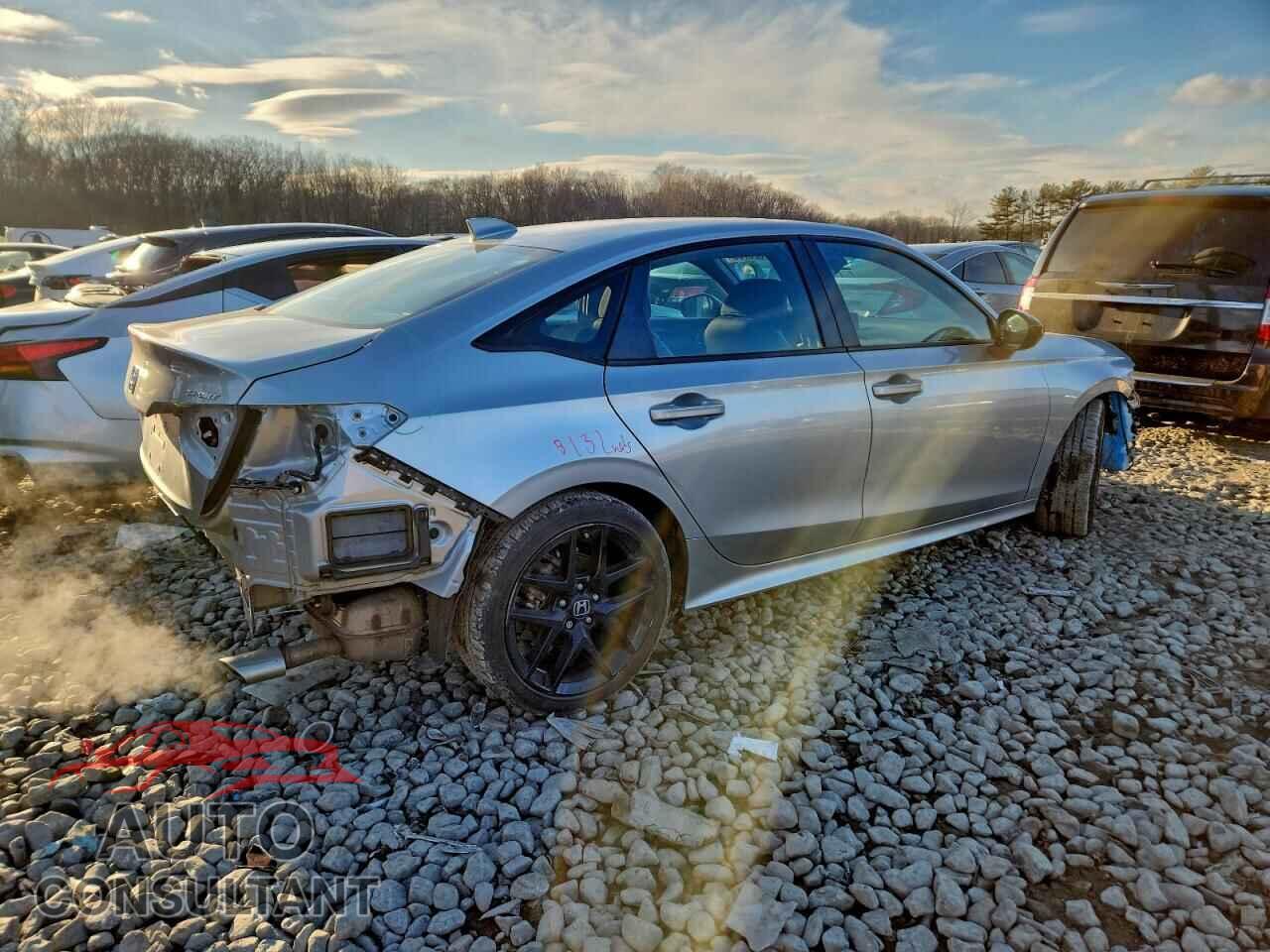 HONDA CIVIC 2024 - 2HGFE2F51RH565619