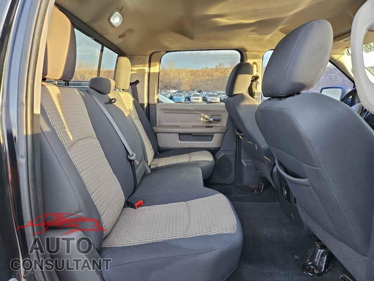 DODGE RAM 1500 2012 - 1C6RD7LT1CS150936