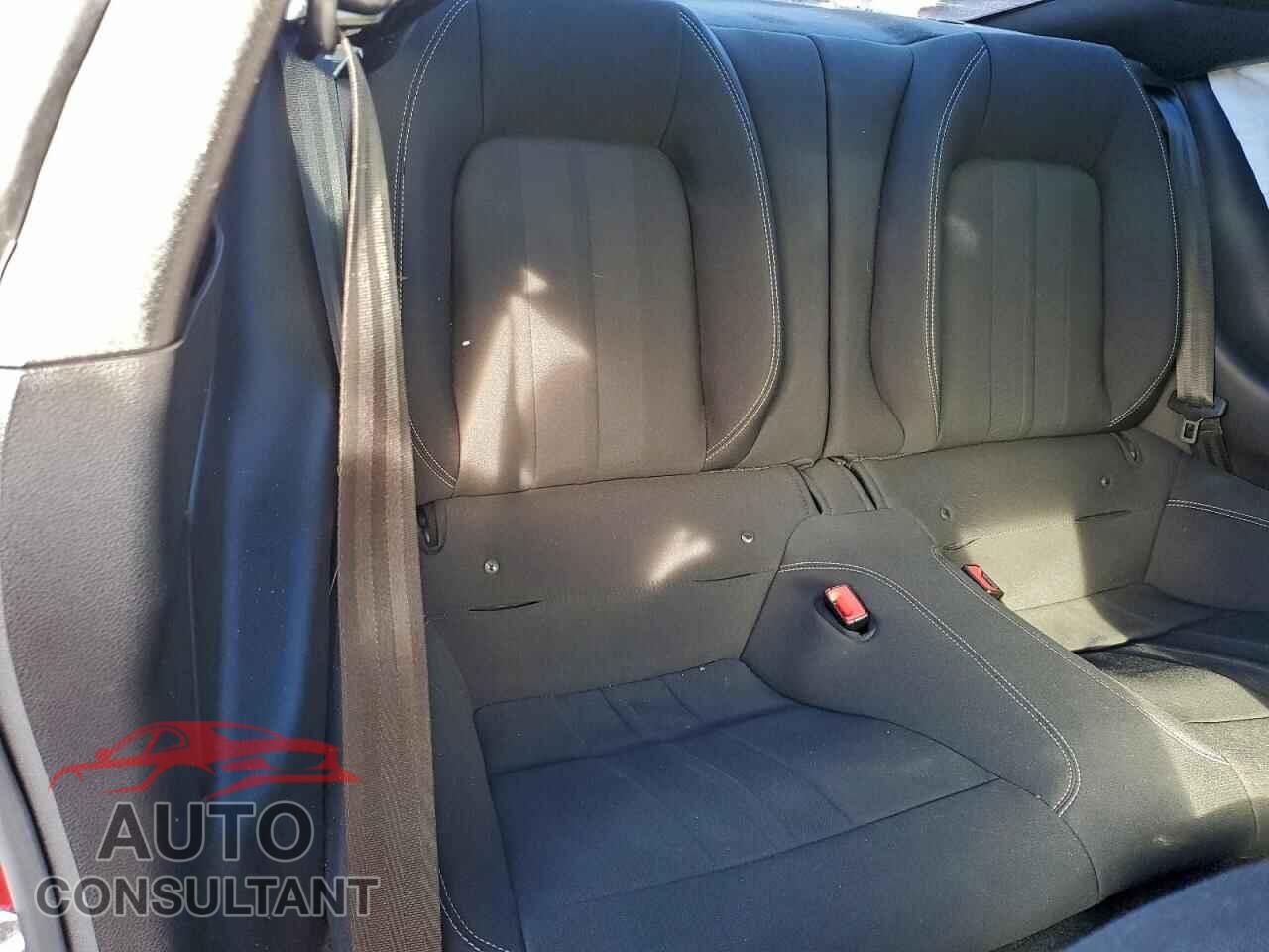 FORD MUSTANG 2018 - 1FA6P8CFXJ5122900