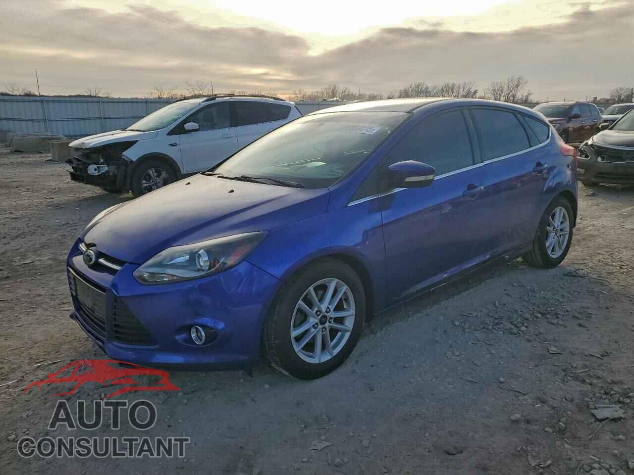 FORD FOCUS 2013 - 1FADP3N25DL371237
