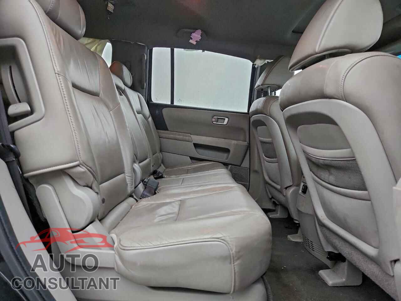 HONDA PILOT 2011 - 5FNYF4H59BB073736