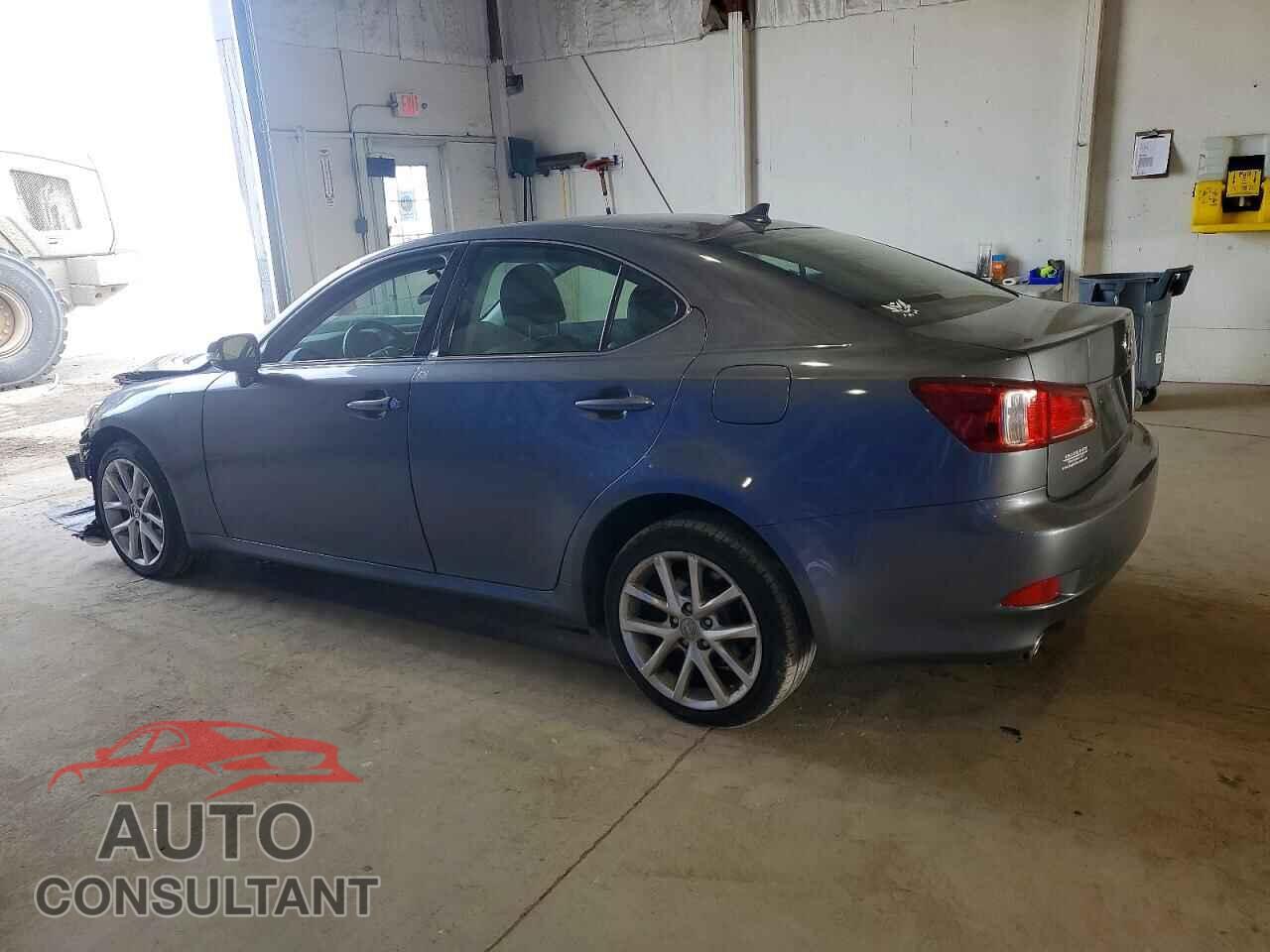 LEXUS IS 2012 - JTHCF5C20C5054314