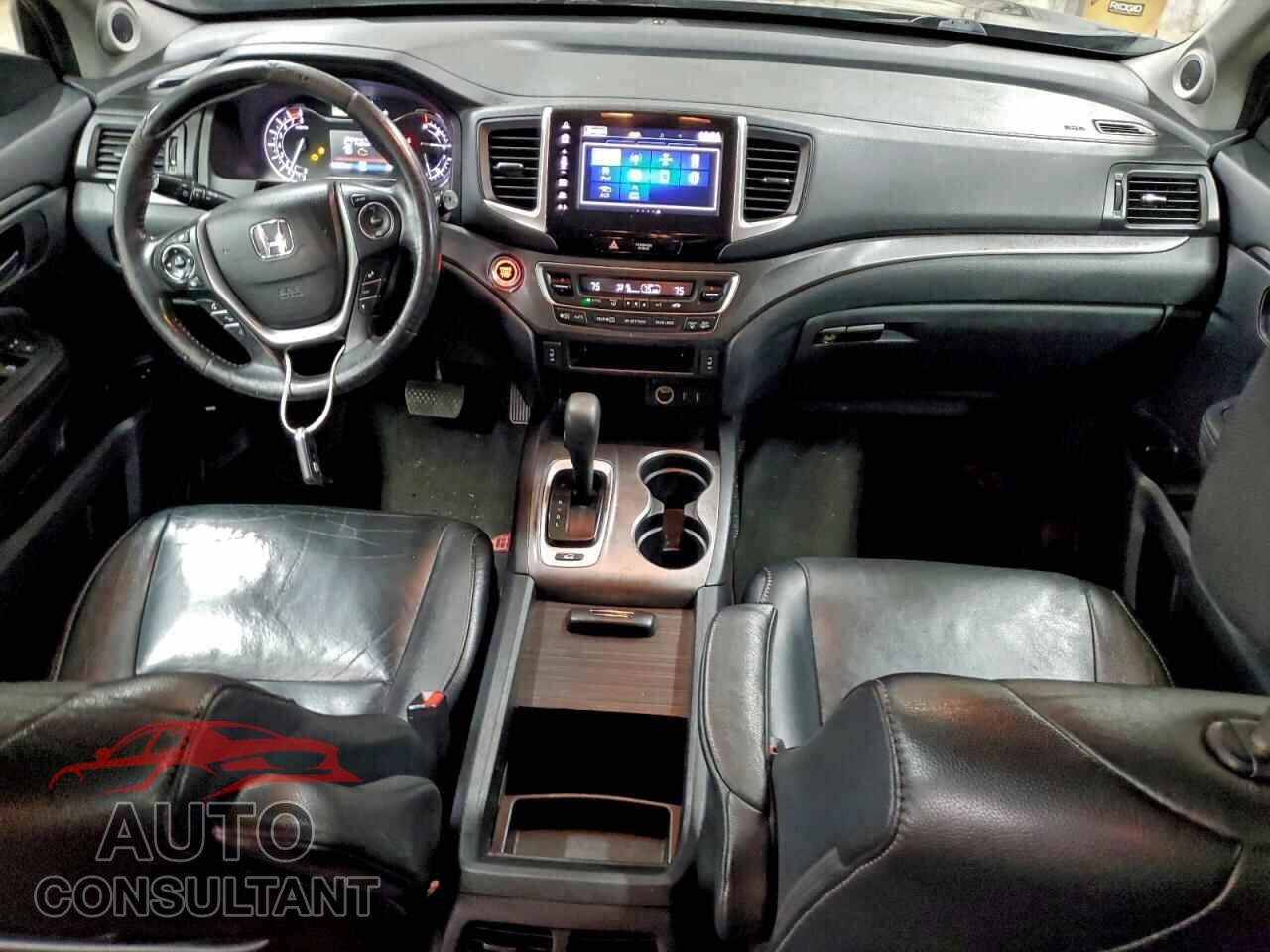 HONDA PILOT 2017 - 5FNYF6H58HB074168