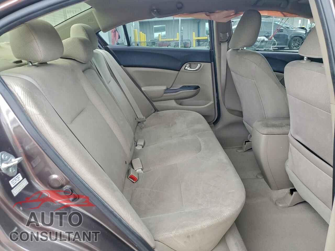 HONDA CIVIC 2012 - 2HGFB2F88CH537021