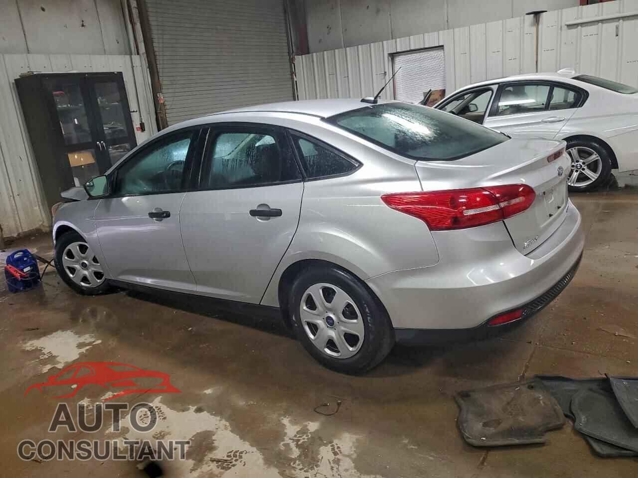 FORD FOCUS 2016 - 1FADP3E28GL201667