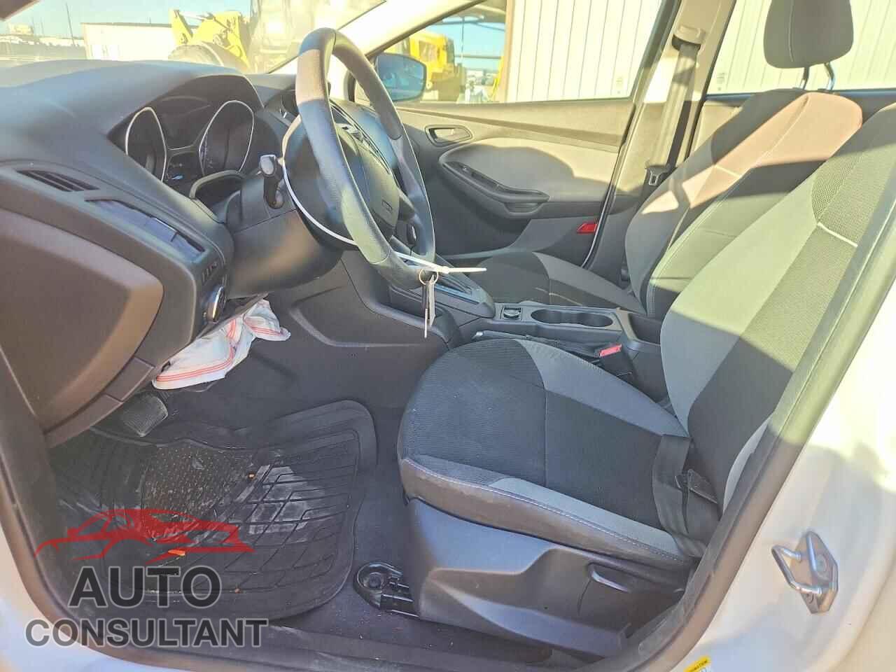 FORD FOCUS 2014 - 1FADP3E2XEL316655