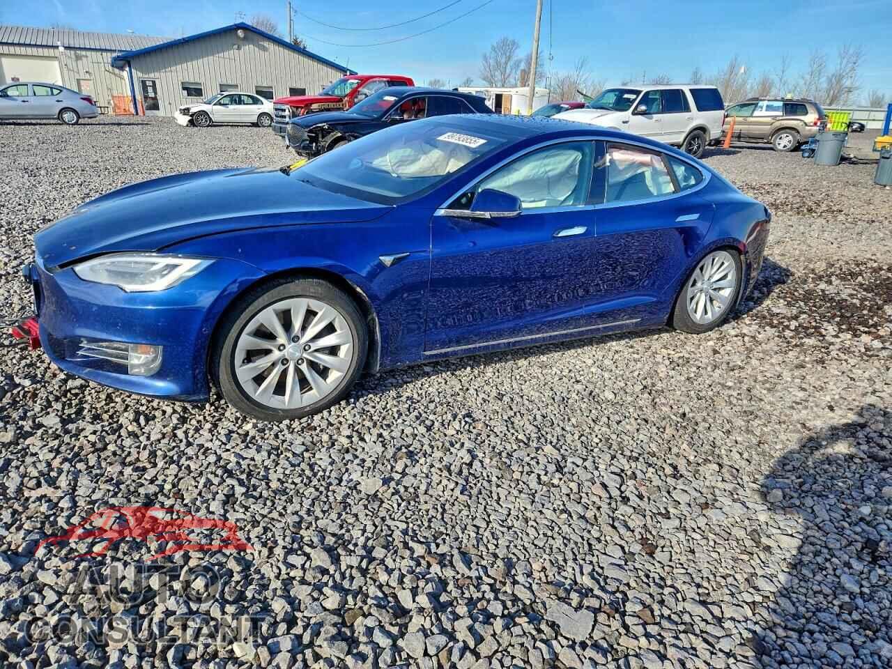 TESLA MODEL S 2017 - 5YJSA1E25HF215425