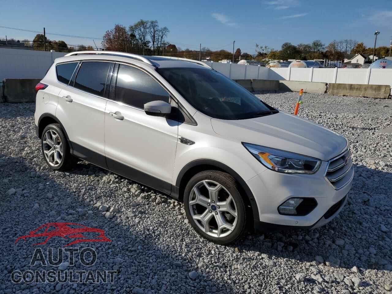 FORD ESCAPE 2019 - 1FMCU9J97KUB45708