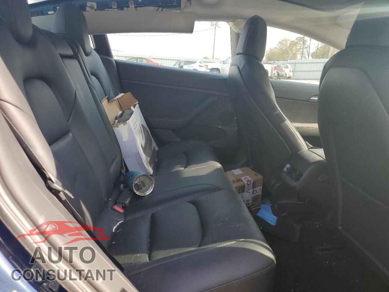 TESLA MODEL 3 2022 - 5YJ3E1EA2NF189040