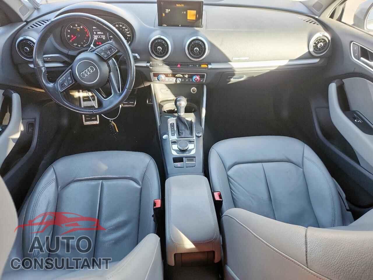 AUDI A3 2017 - WAUAUGFF2H1053475