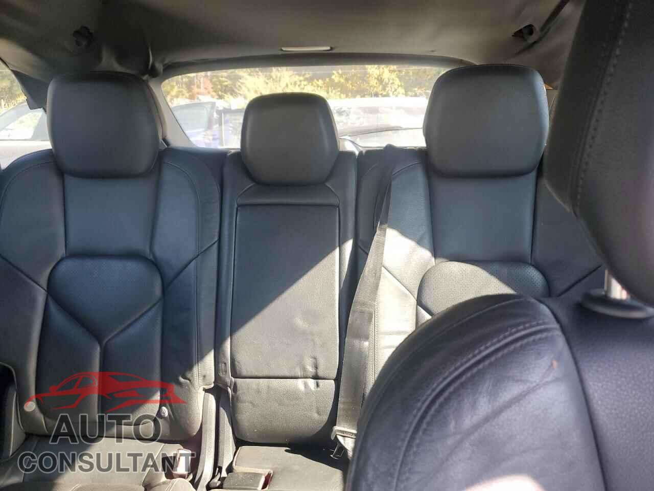 PORSCHE CAYENNE 2012 - WP1AA2A25CLA10909