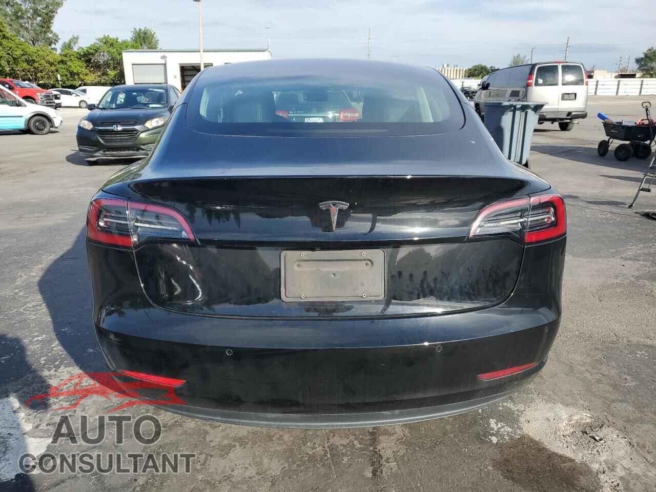 TESLA MODEL 3 2019 - 5YJ3E1EA1KF306571